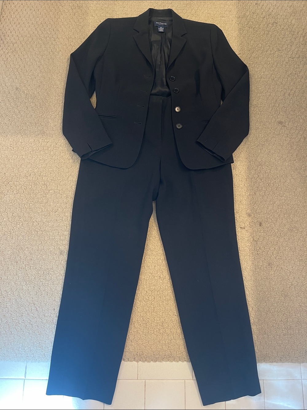Ann Taylor Black Women's Two-Piece Blazer and Straight-Leg Pants Suit